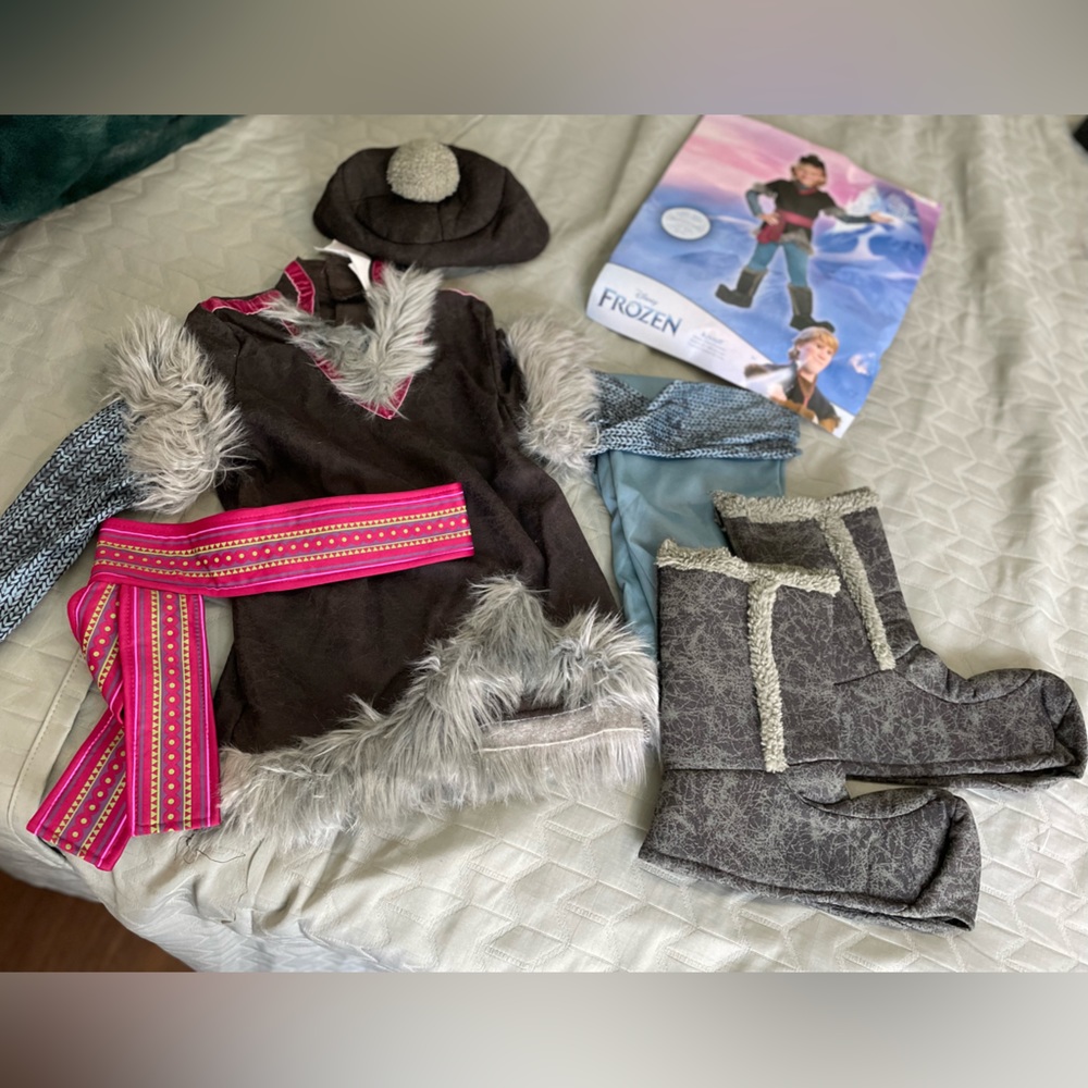 Frozen 2 Kristoff costume 3T-4T